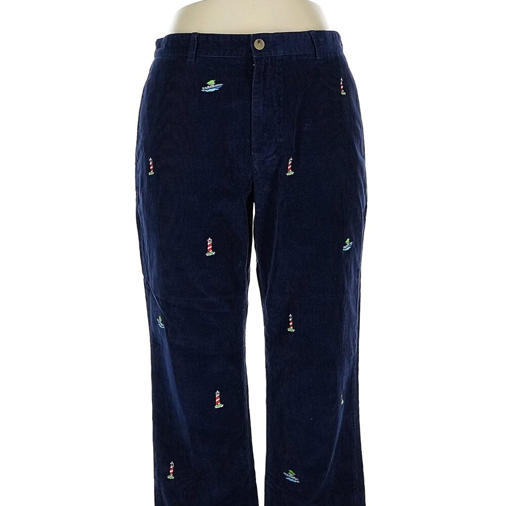 Vineyard Vines Embroidered Christmas medium whale Corduroy 36 x 30